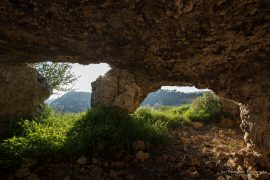 Pantalica - caves