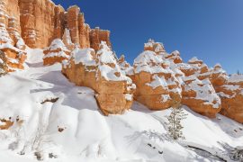 Bryce Canyon - Queens Garden Trail in snow